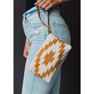 NEW PANACHE APPAREL women's western aztec cotton wristlet in cream/camel with le
